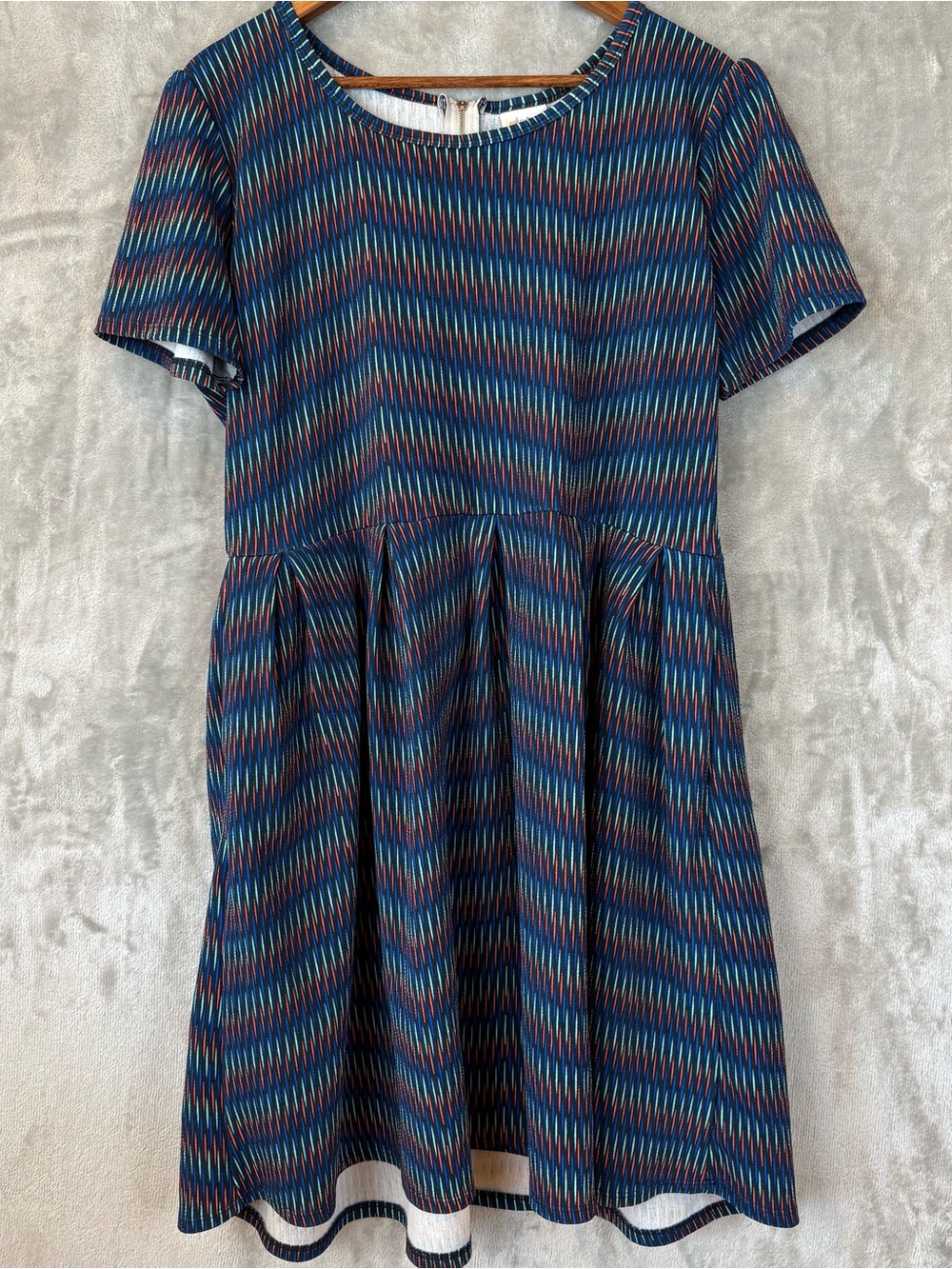LuLaRoe Amelia Dress Short Sleeve Pleated Pockets Multi-Color Pattern Size 3XL